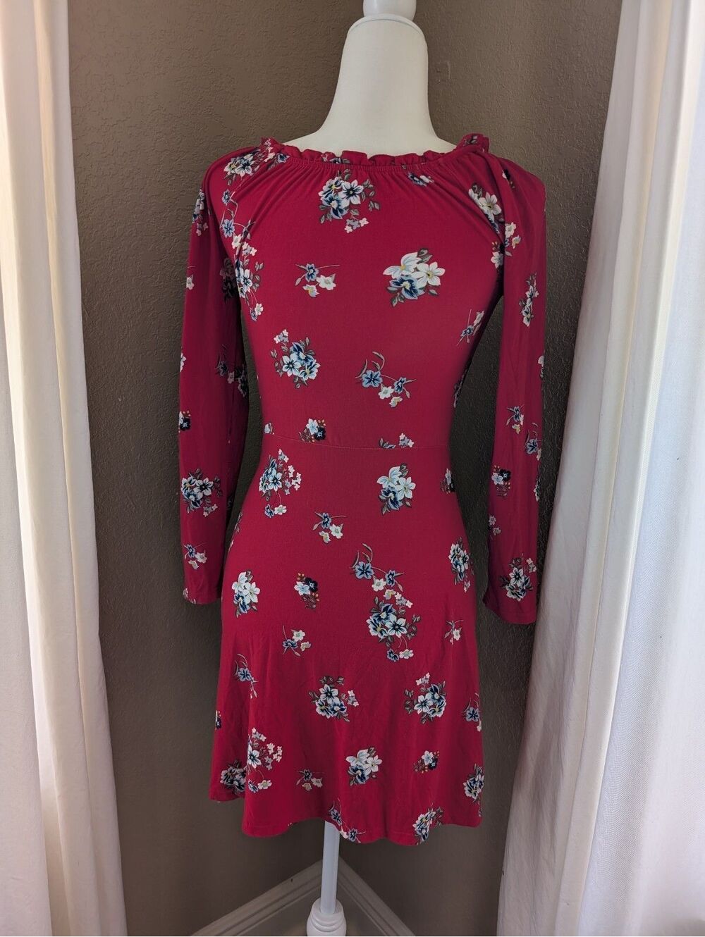 Cottagecore Red Floral Long Sleeve Dress - Picture 3 of 4